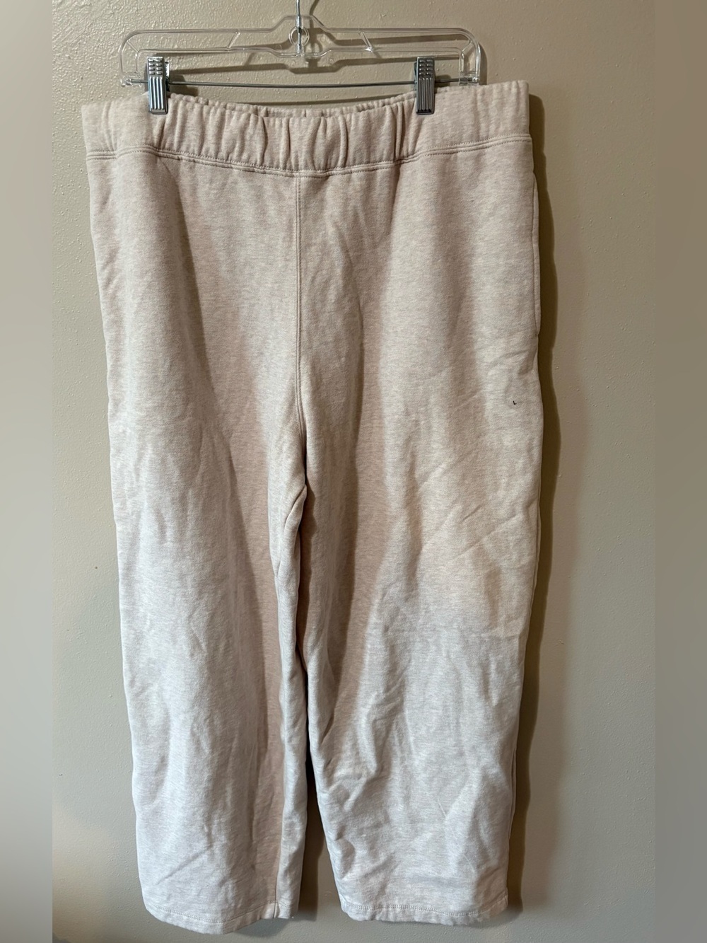 American Eagle High Waisted Sweatpants women’s size Large NWT!!!